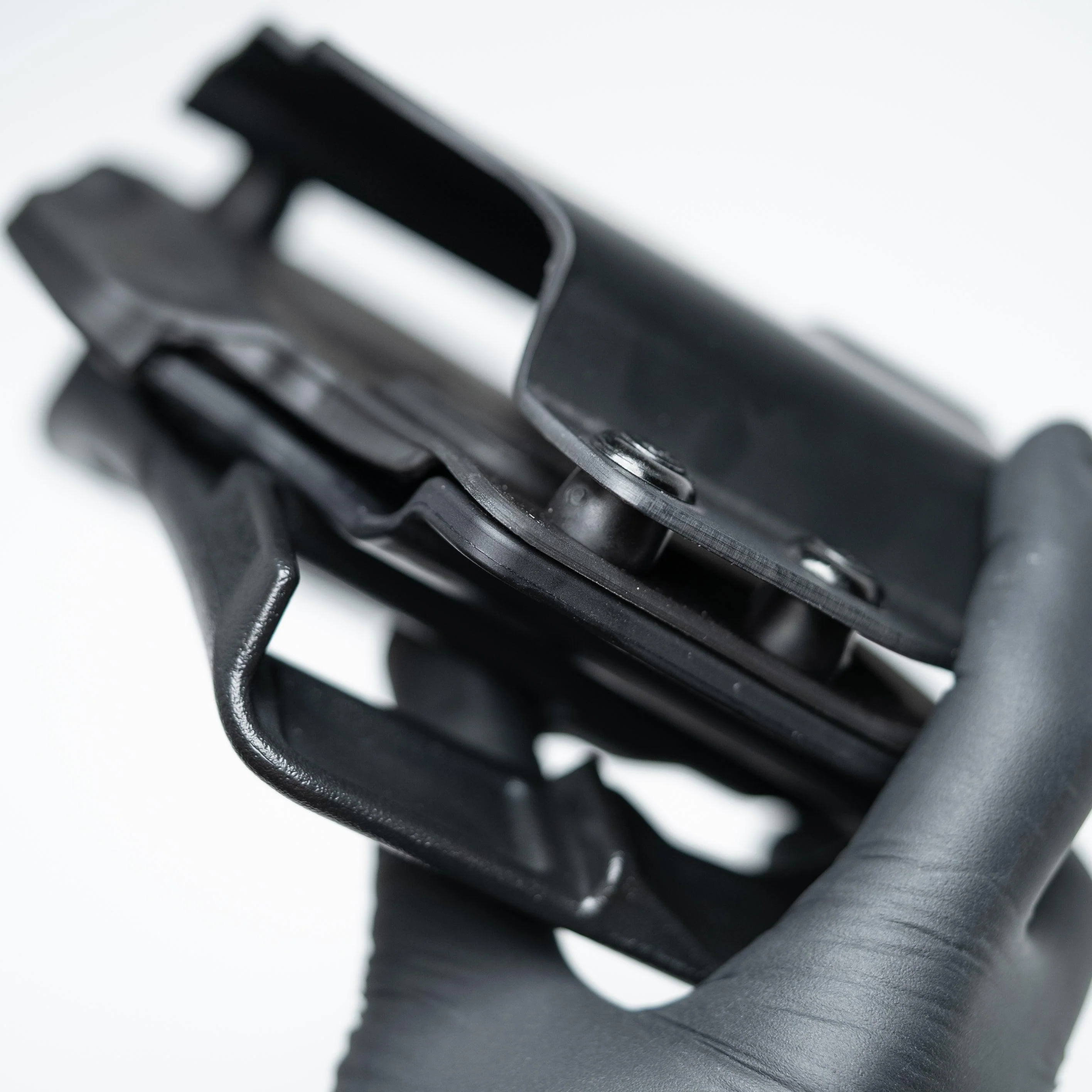 Cloak OWB Paddle Holster for Smith & Wesson Equalizer - Image 3
